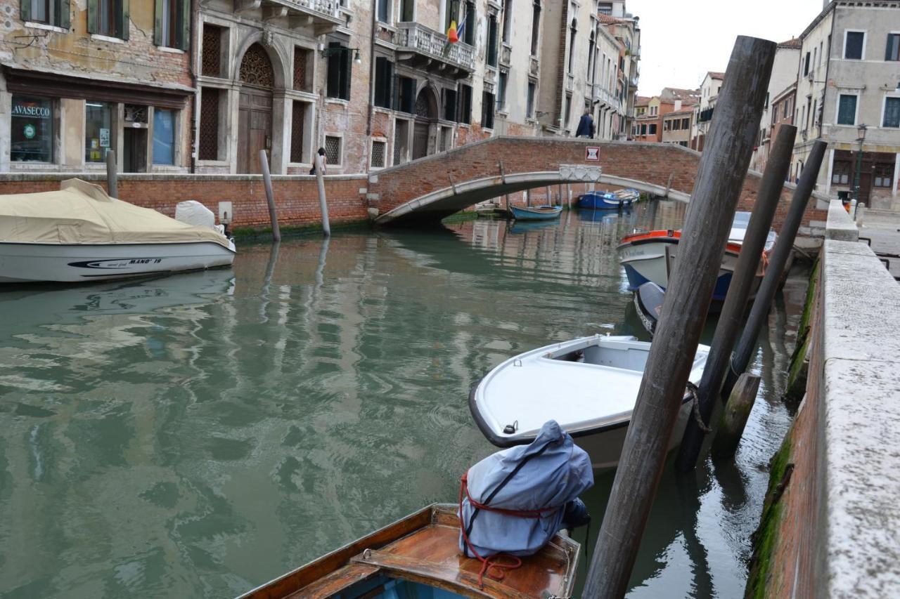Suite In Venice Ai Carmini Exterior foto